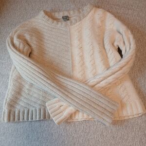 SI*IAE cashmere sweater size X-Small